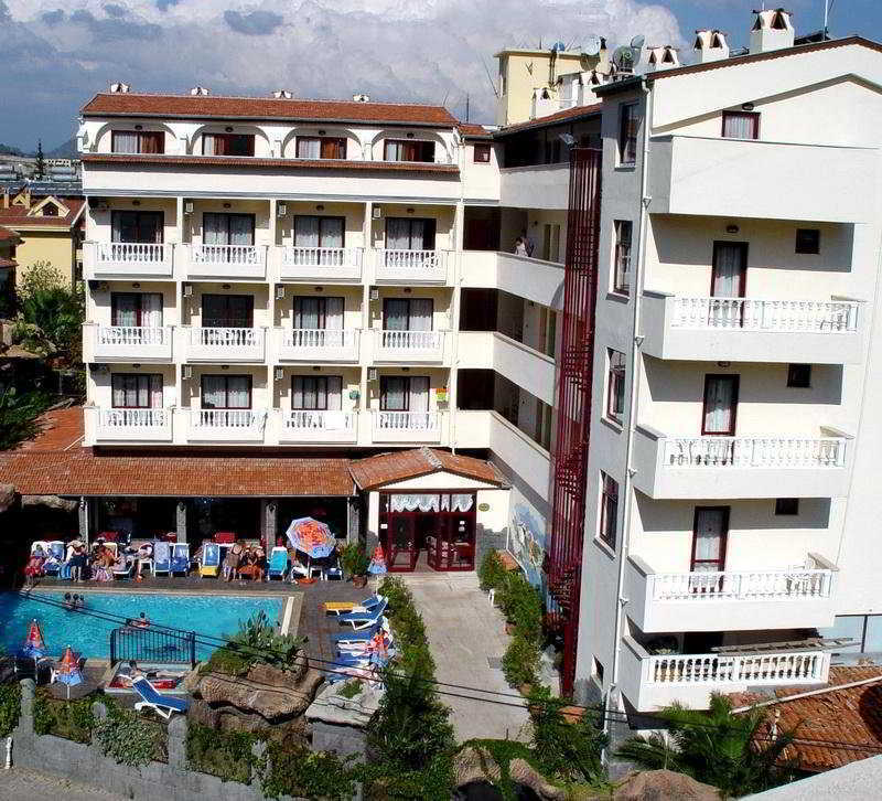 Kivilcim Hotel 말마리스 외부 사진